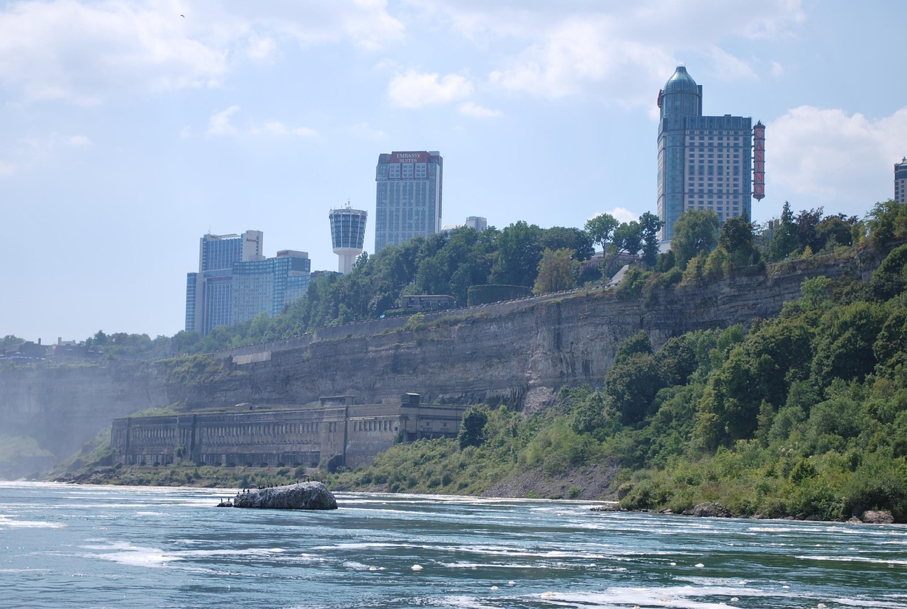 niagara falls  waterfall  niagara free photo