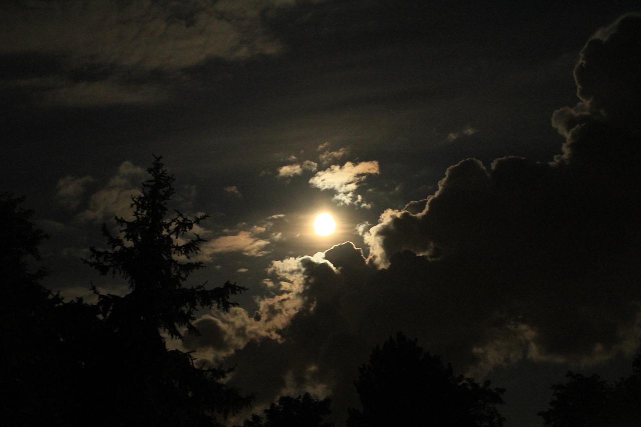 night moon clouds free photo