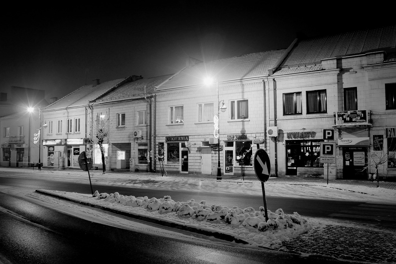 night the market winter free photo