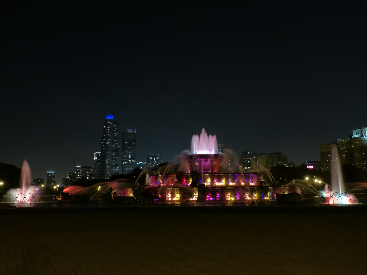 night fountain city free photo