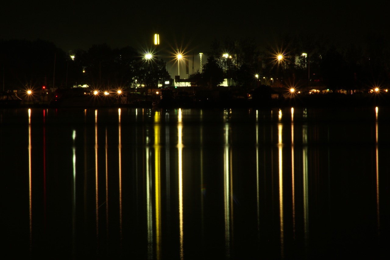 night  water  light free photo