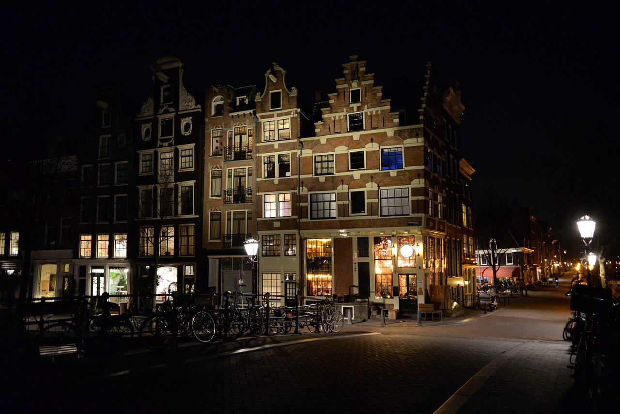 night  amsterdam  channels free photo