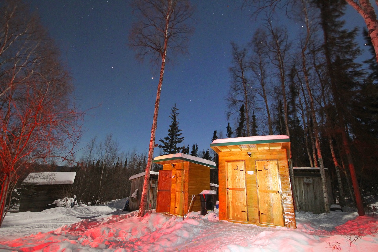 night outhouse snow free photo