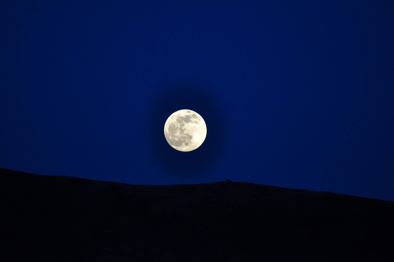 night full moon moon free photo