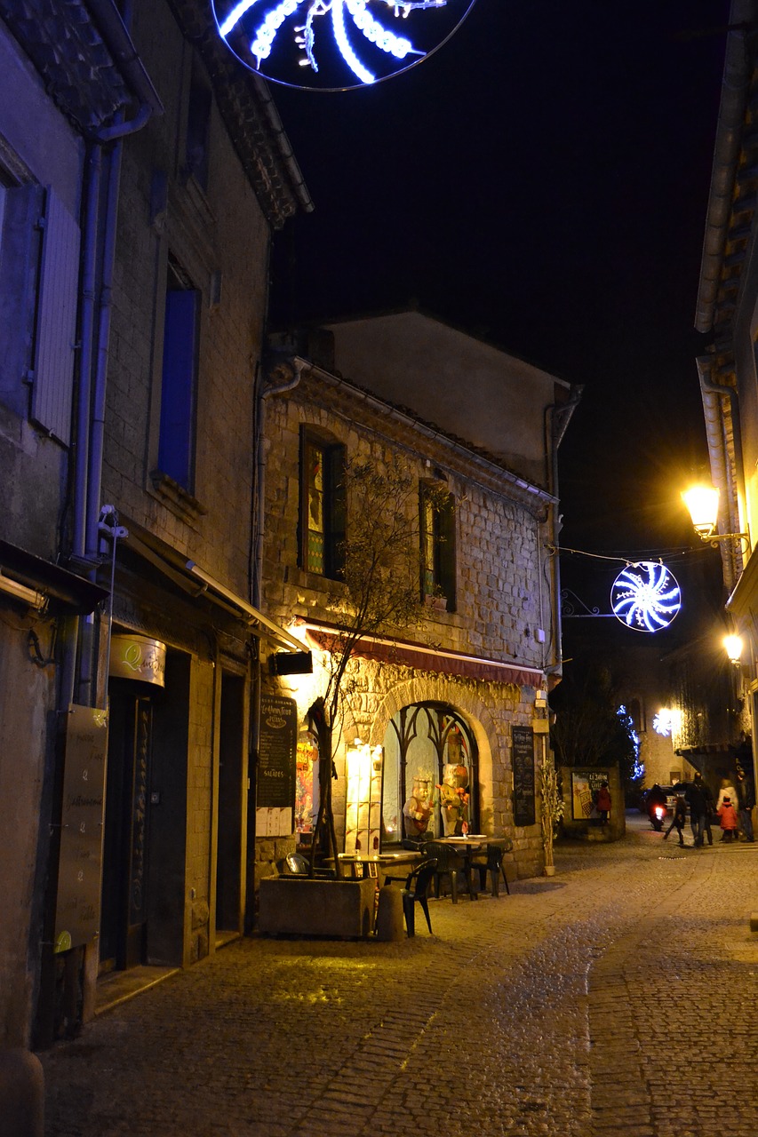 night christmas medieval street free photo