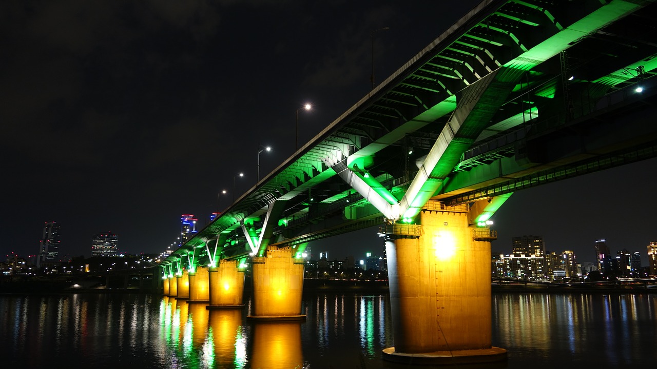 night view bridge seoul free photo