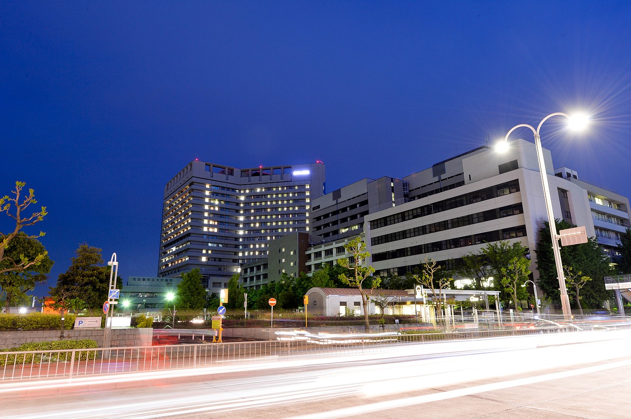 night view night hospital free photo