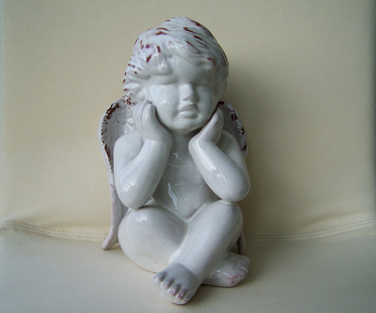 nikki porcelain figurine christmas free photo