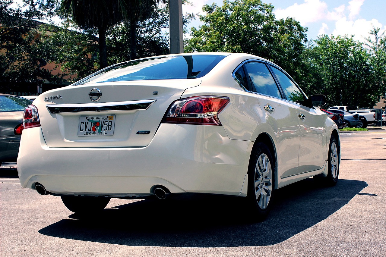 nissan nissan altima car free photo