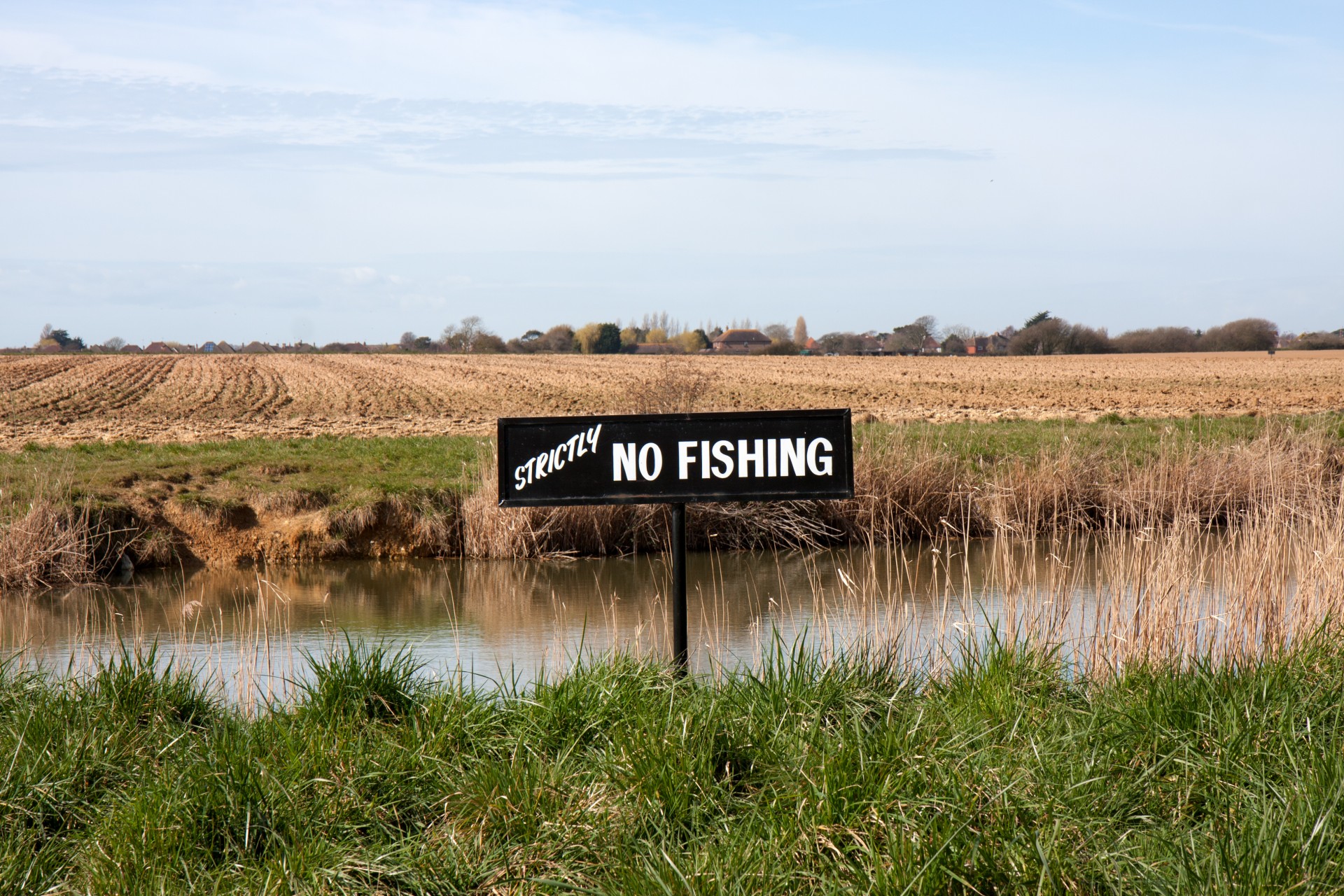 no fishing sign warning free photo