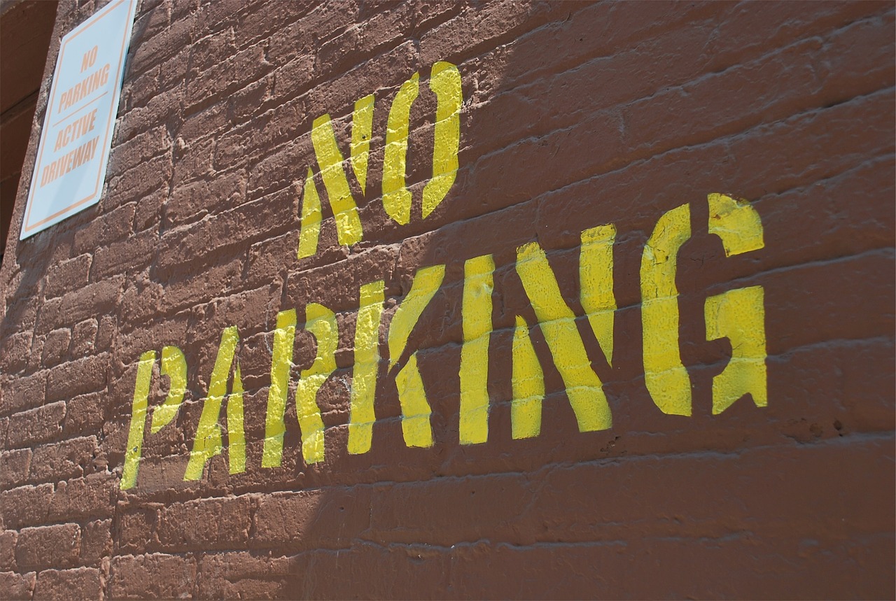 no parking sign bricks free photo