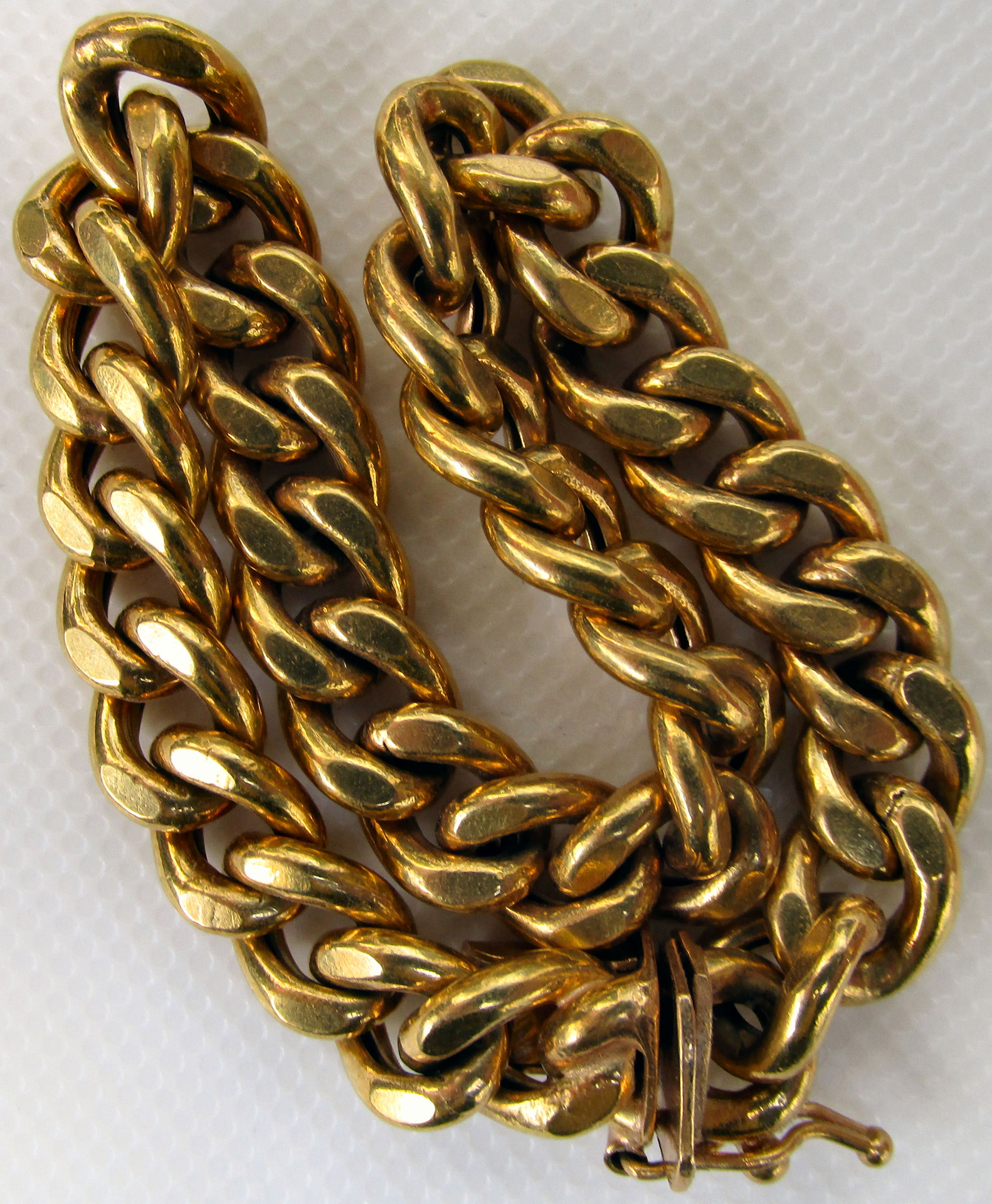 chain golden value free photo