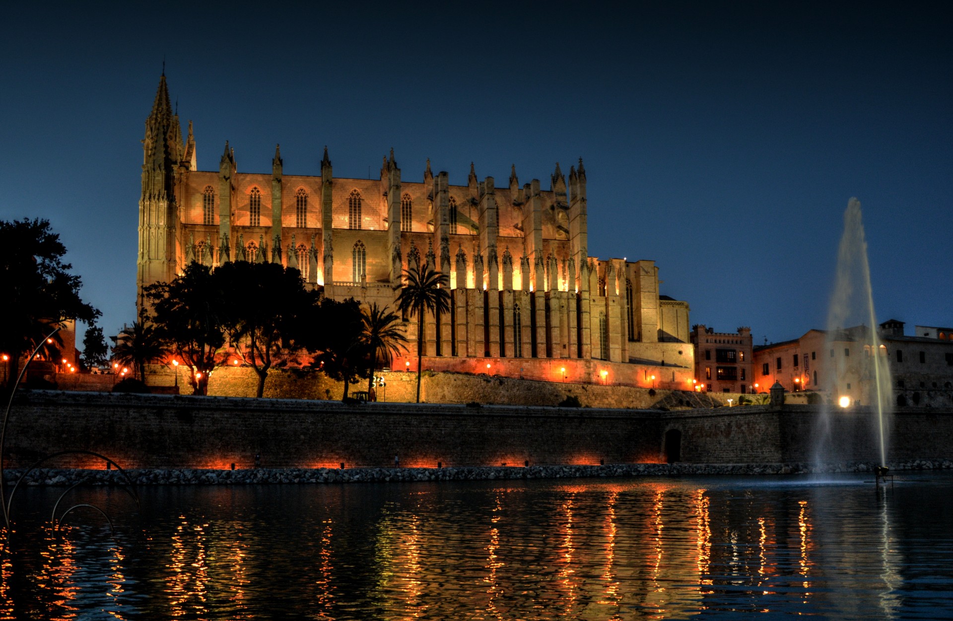 palma de mallorca cathedral illuminated free photo