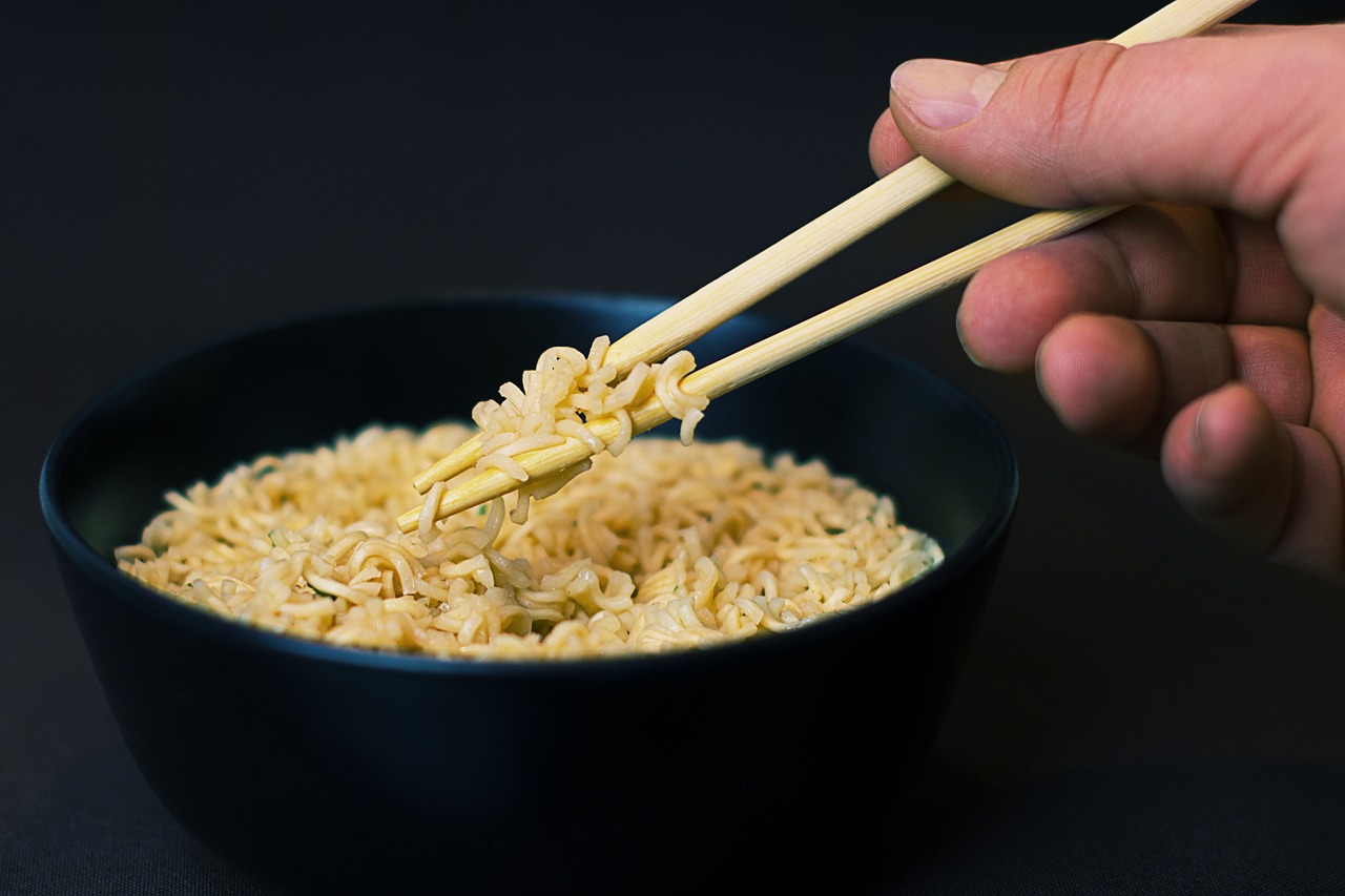 noodles soup chopsticks free photo