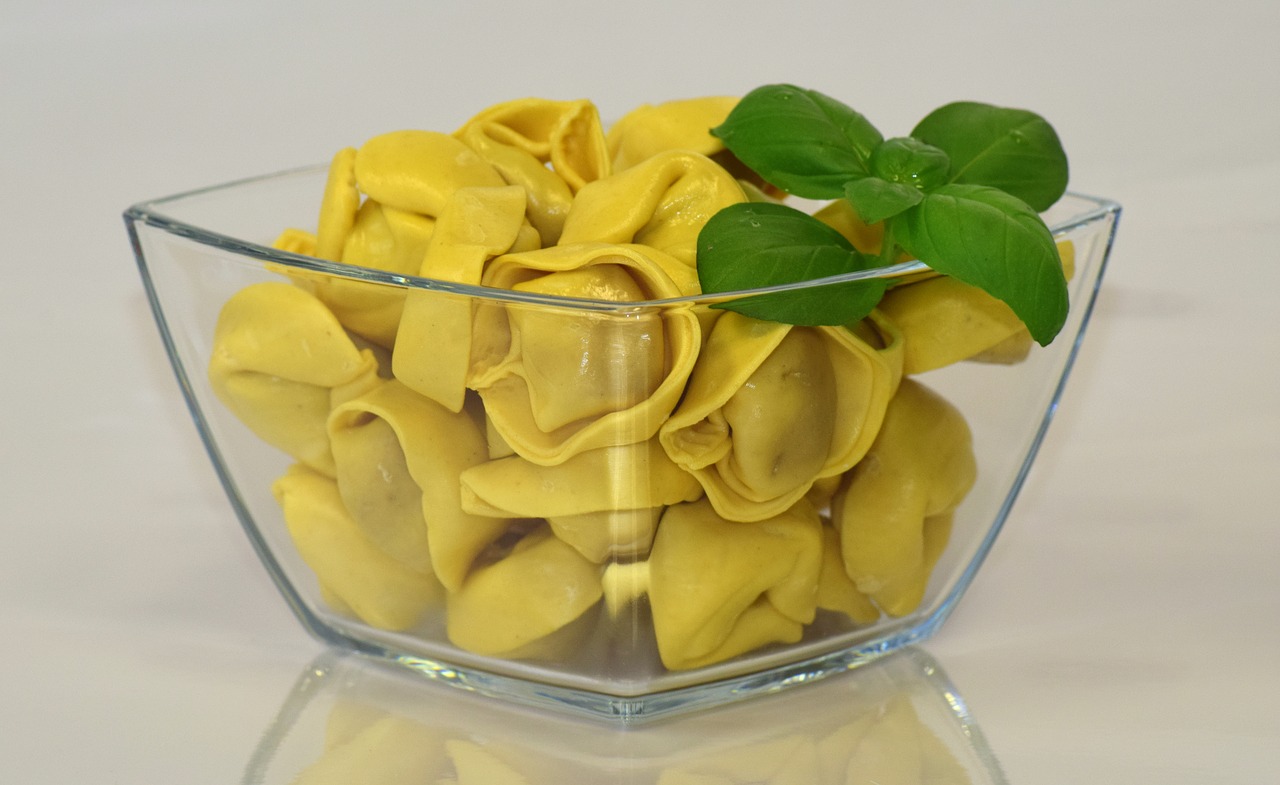 noodles tortellini pasta free photo