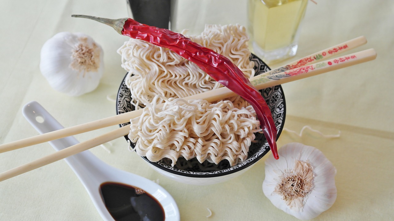 noodles instant noodles ramen free photo