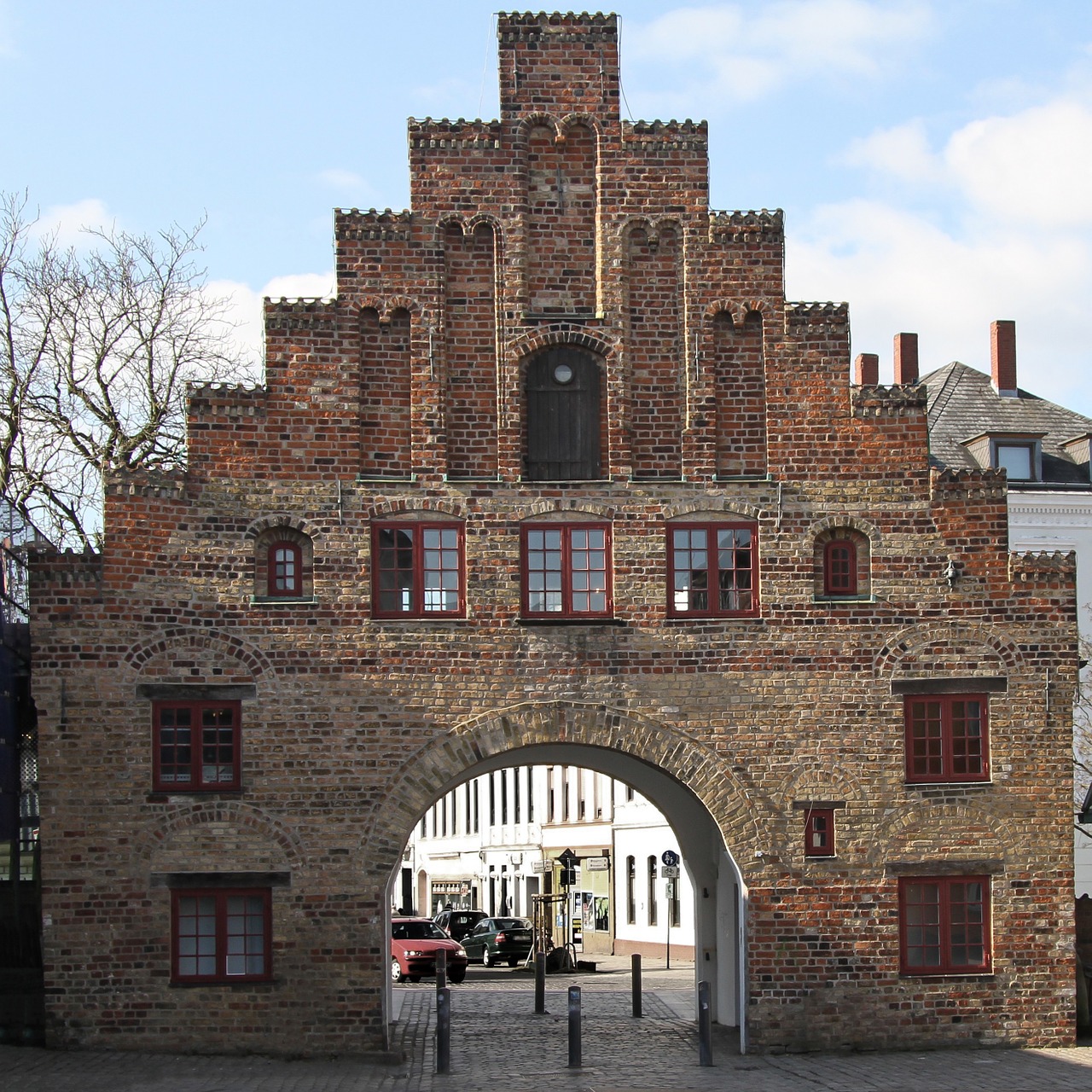 nordertor city gate flensburg free photo