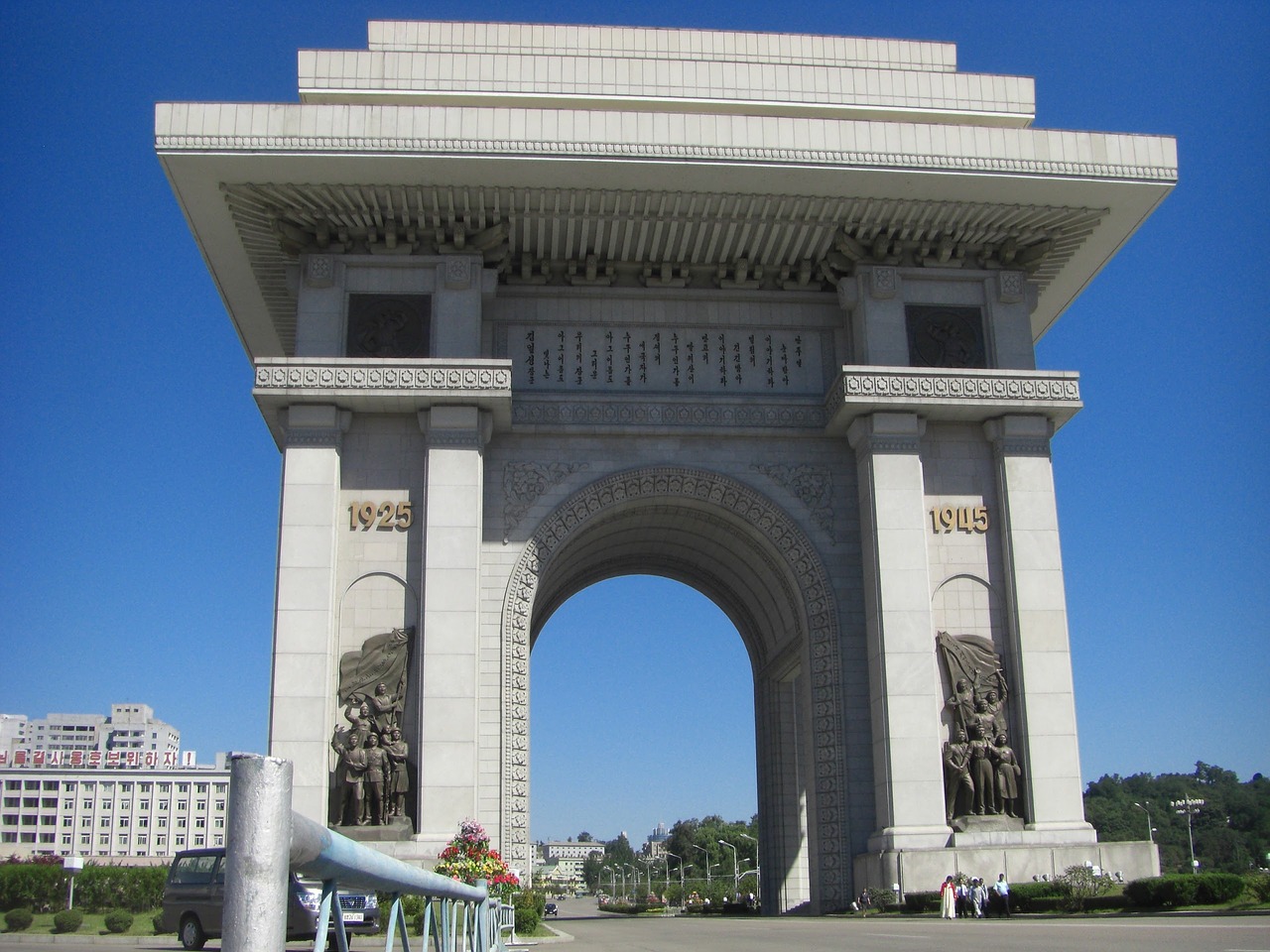 north korea the arc de triomphe pyongyang free photo