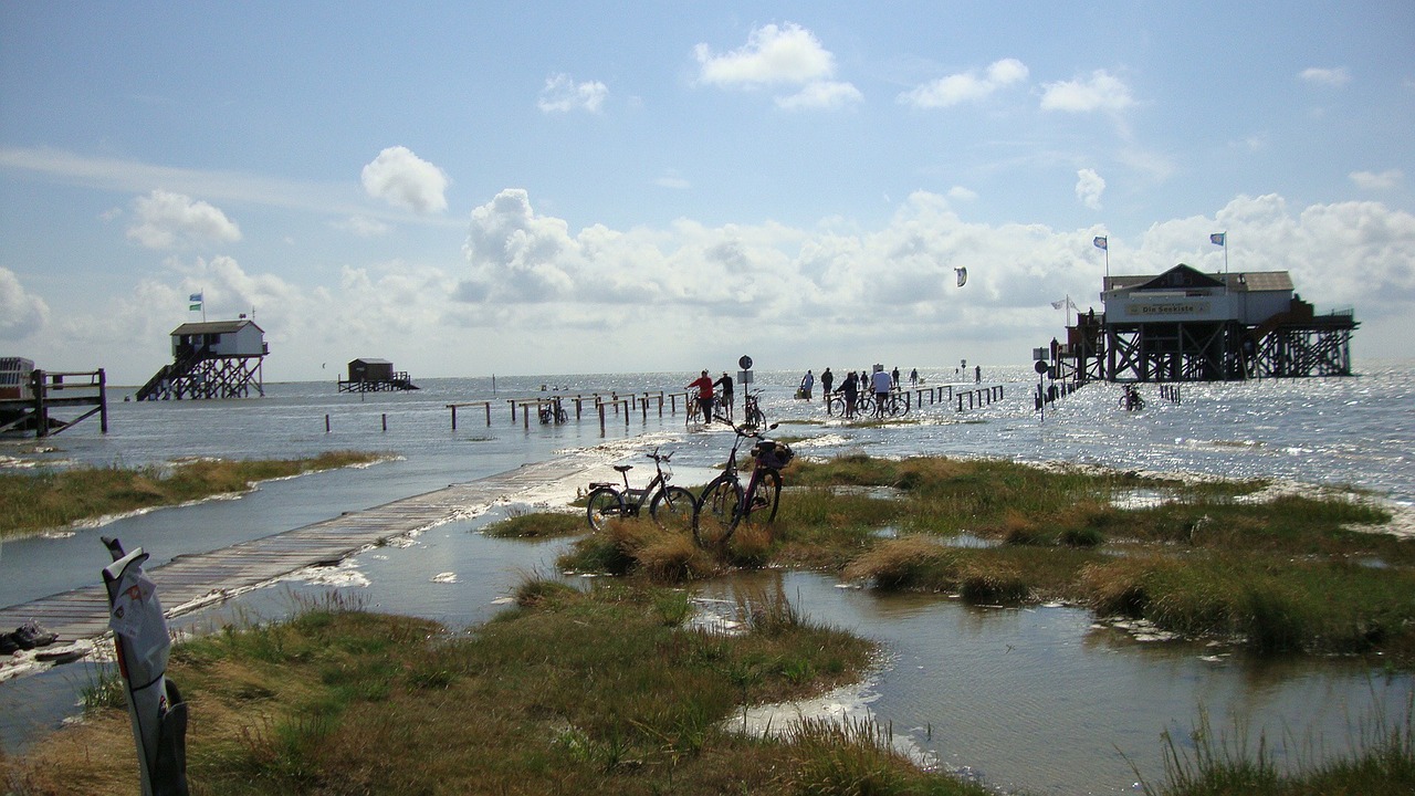 north sea flood holiday free photo