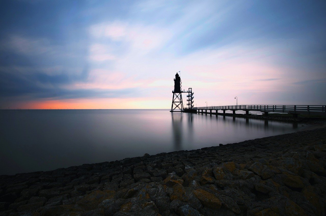 north sea  watts  lighthouse free photo