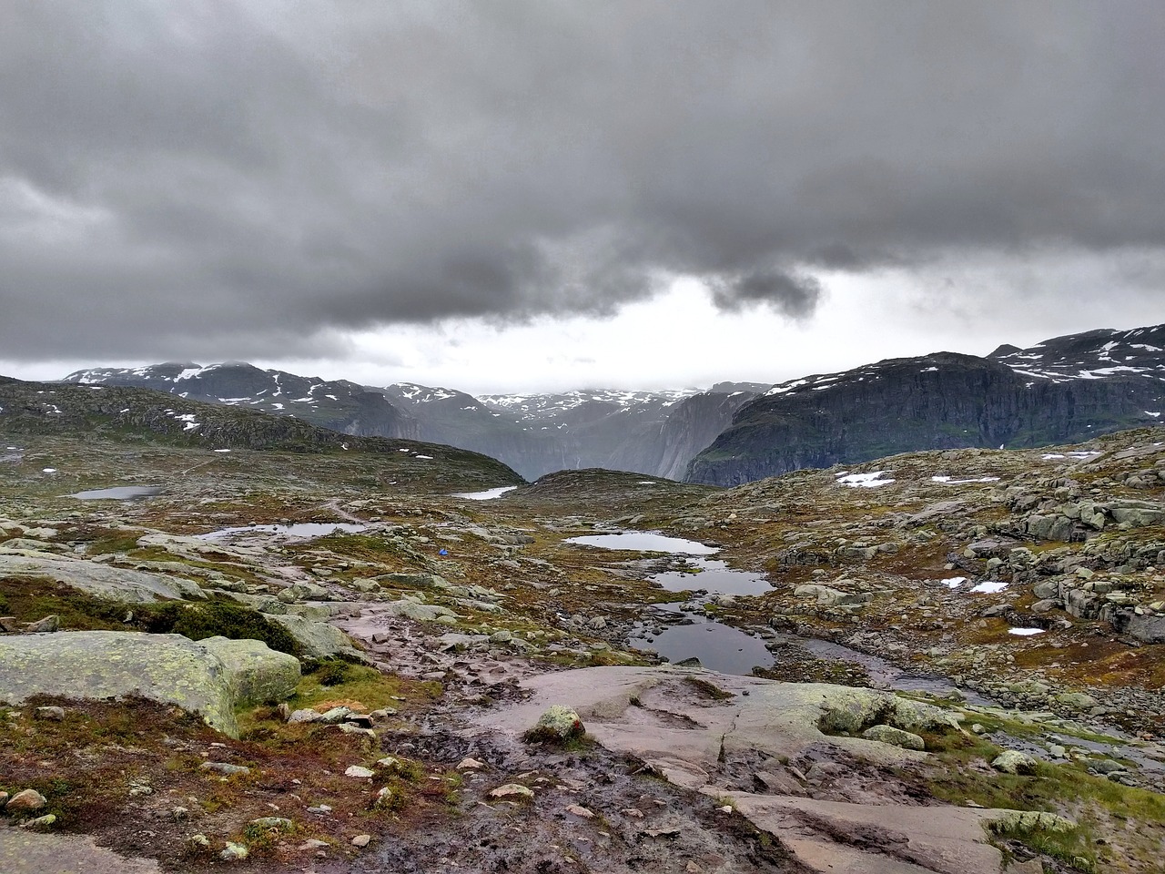 norway norge trolltunga free photo