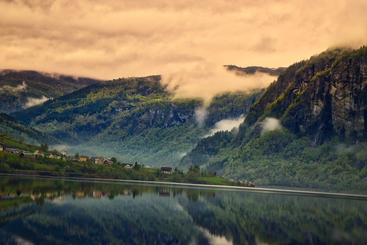 norway mountains view free photo