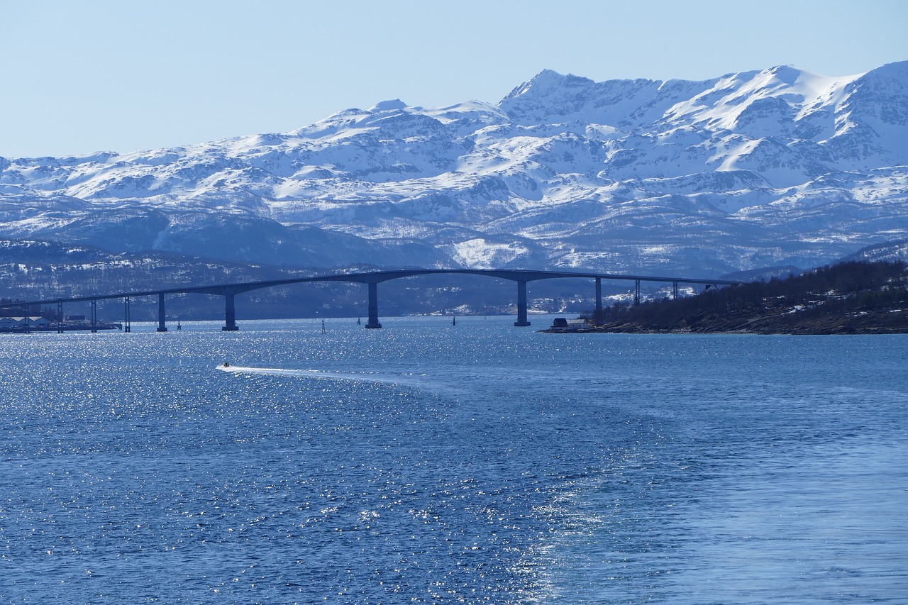 norway  hurtigruten  building free photo