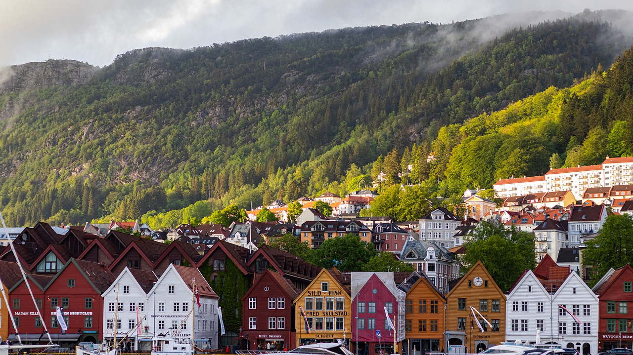 norway  mountains  houses free photo