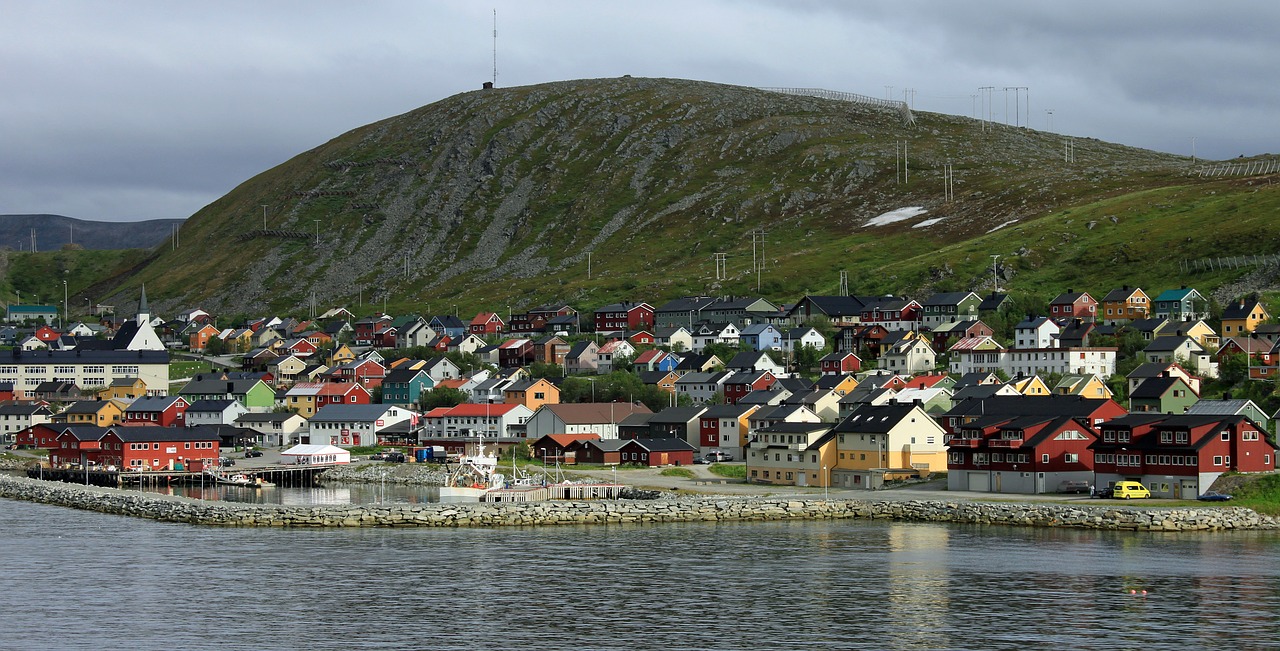 norway kjøllefjord village free photo