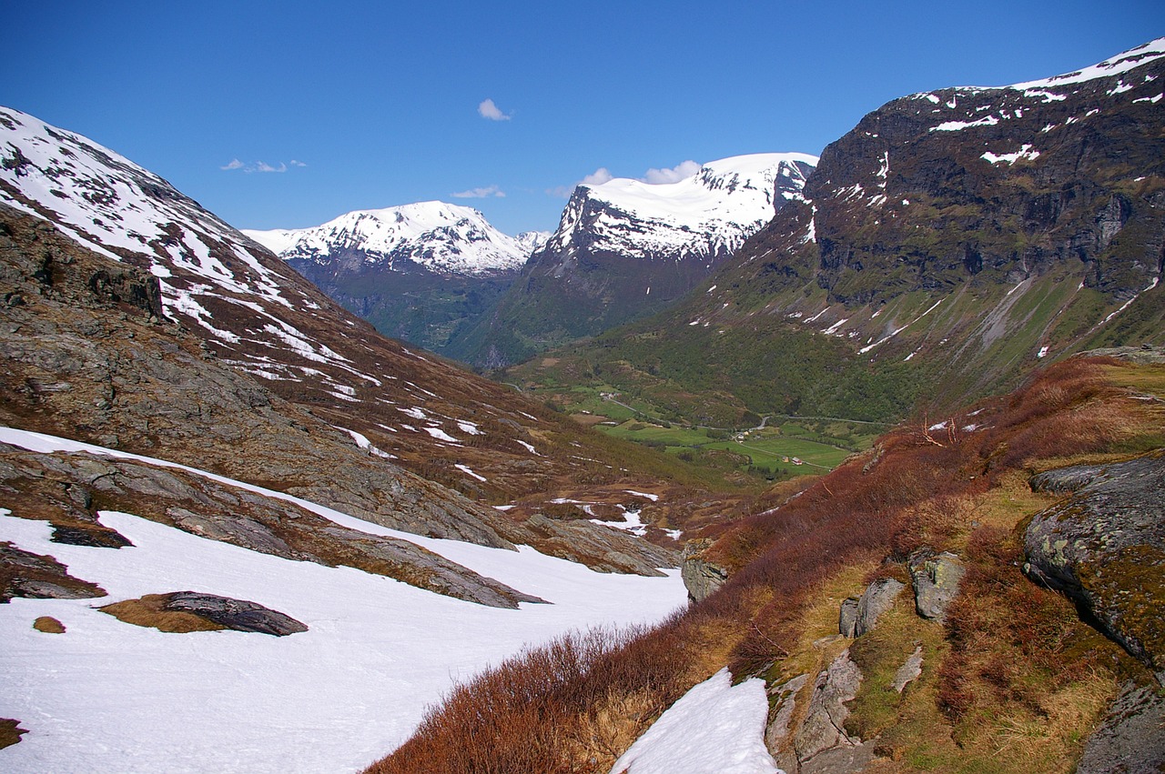 norway fjordlandschaft mountains free photo