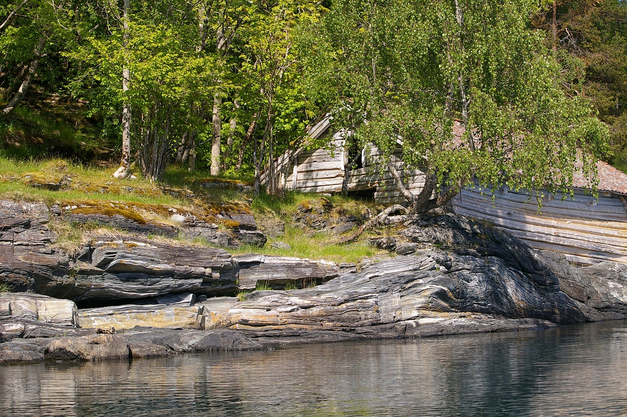 norway fjordlandschaft mountains free photo