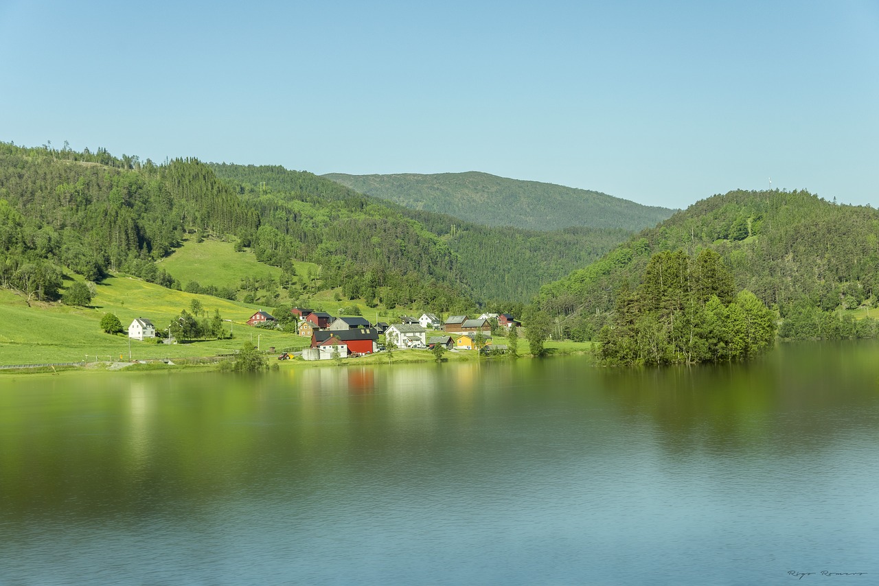 norwegian lake sky relax free photo