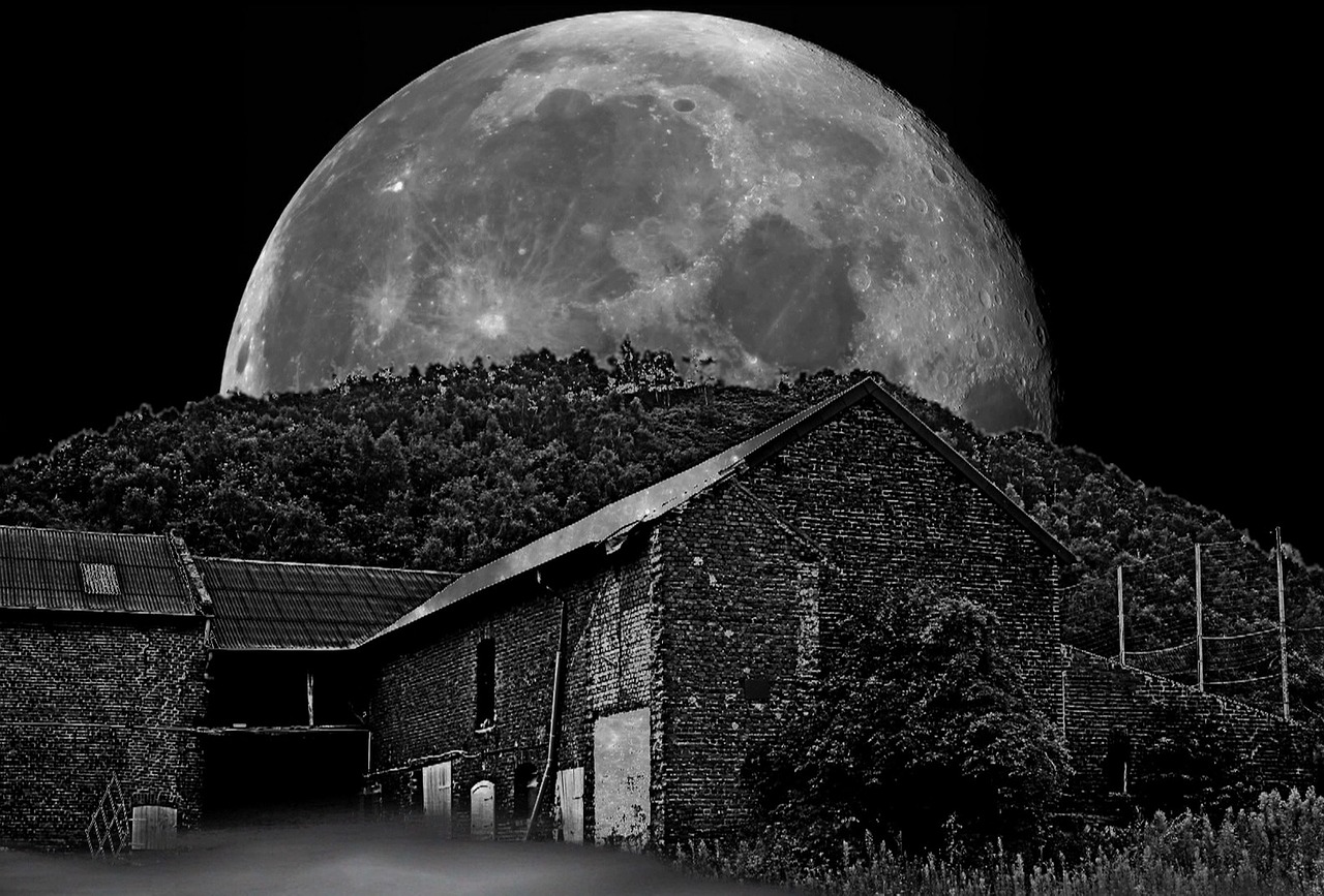nostalgia moon farm free photo
