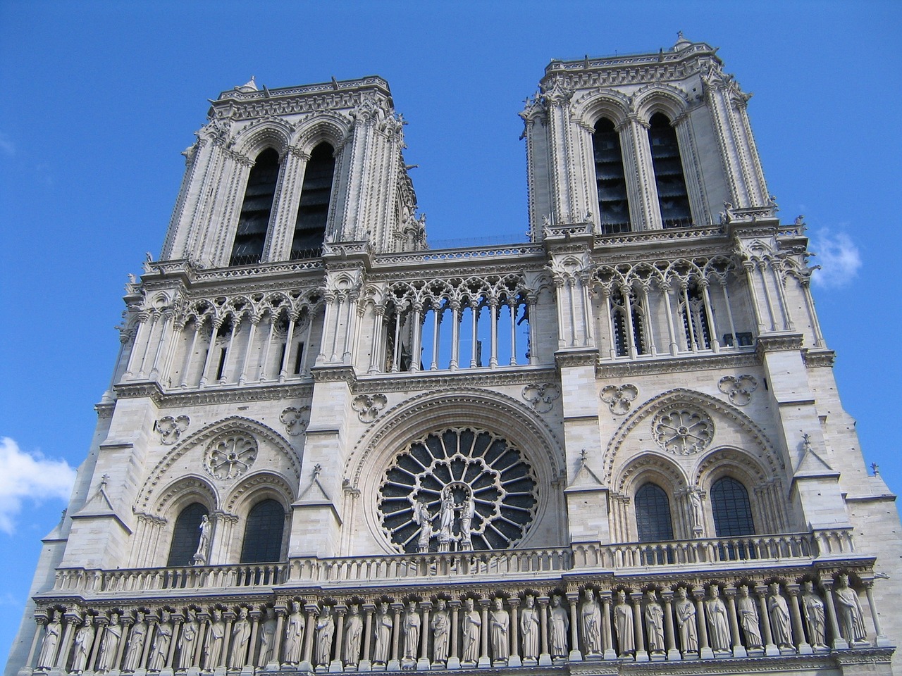 notre dame paris cathedral free photo