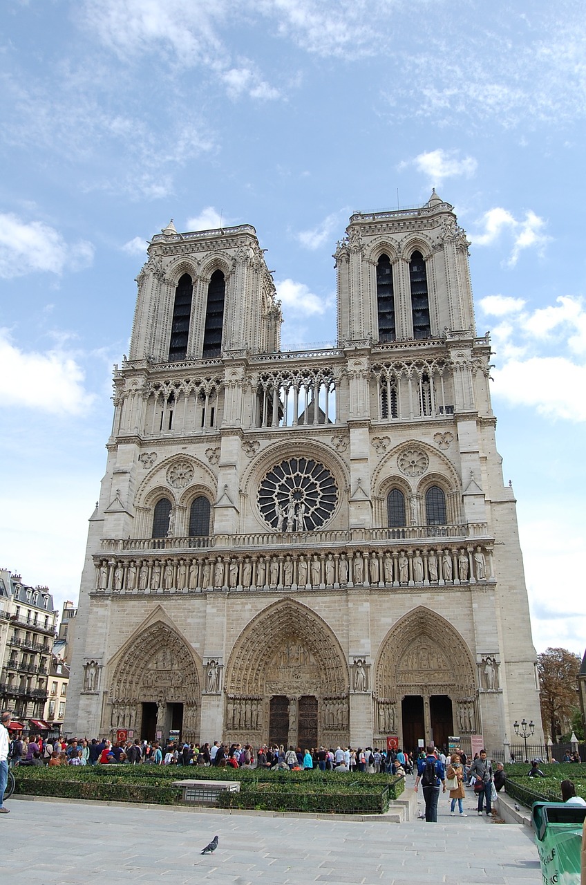 notre dame paris cathedral free photo