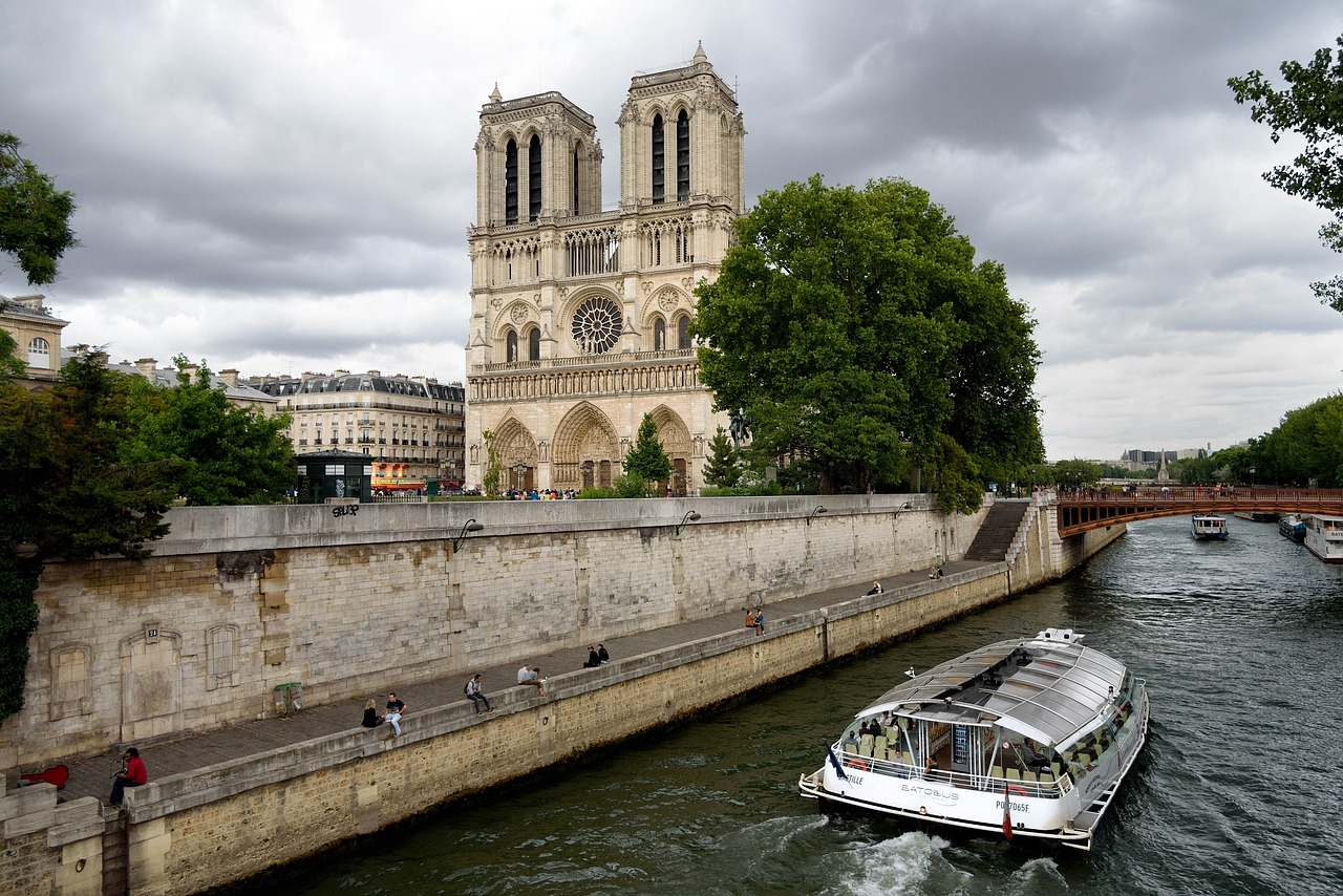 notre dame seine river paris free photo