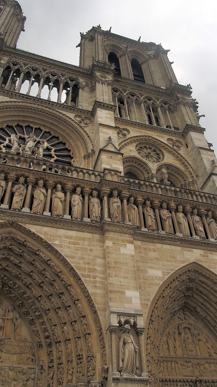 notredam architecture cathedral free photo