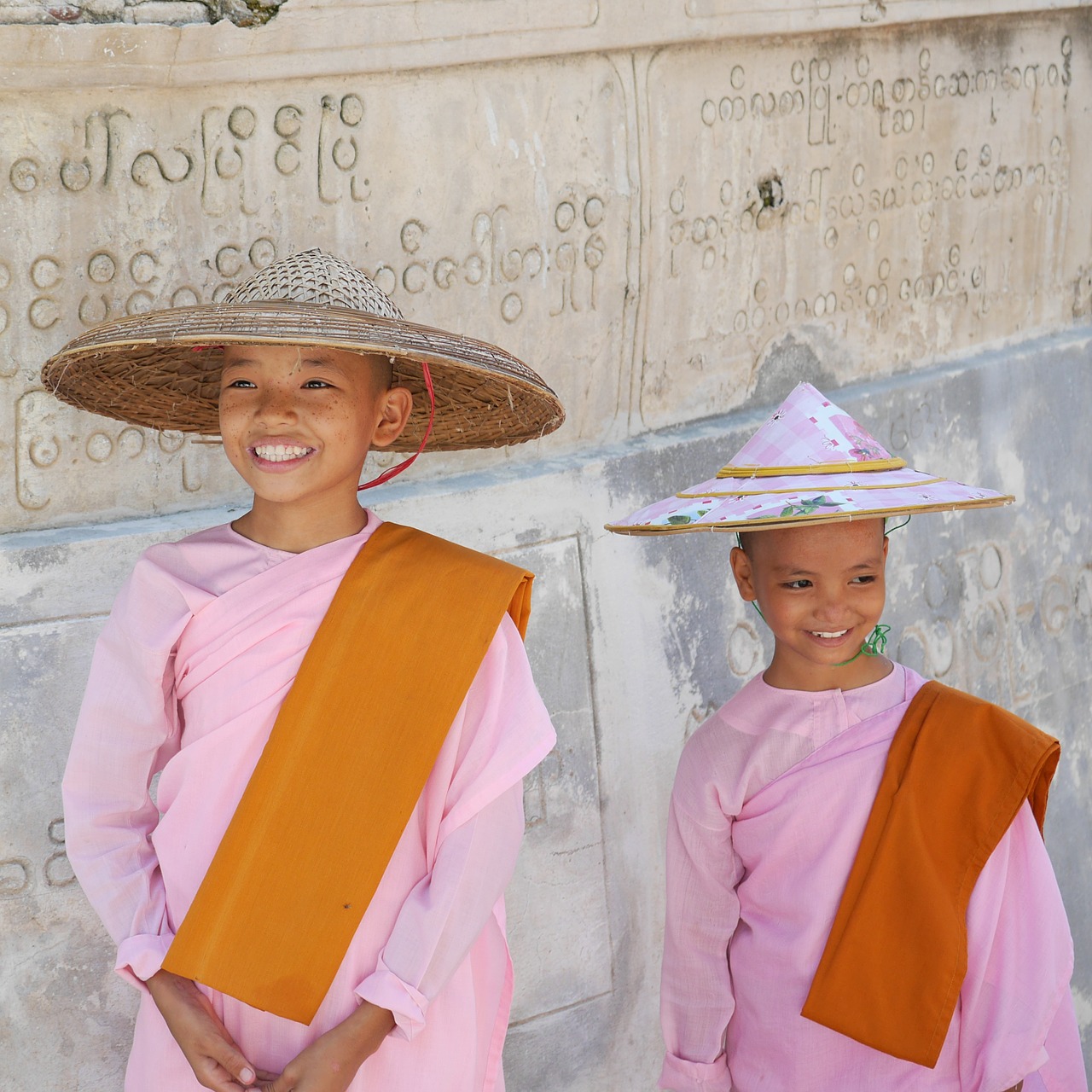 novices buddhism monastery free photo