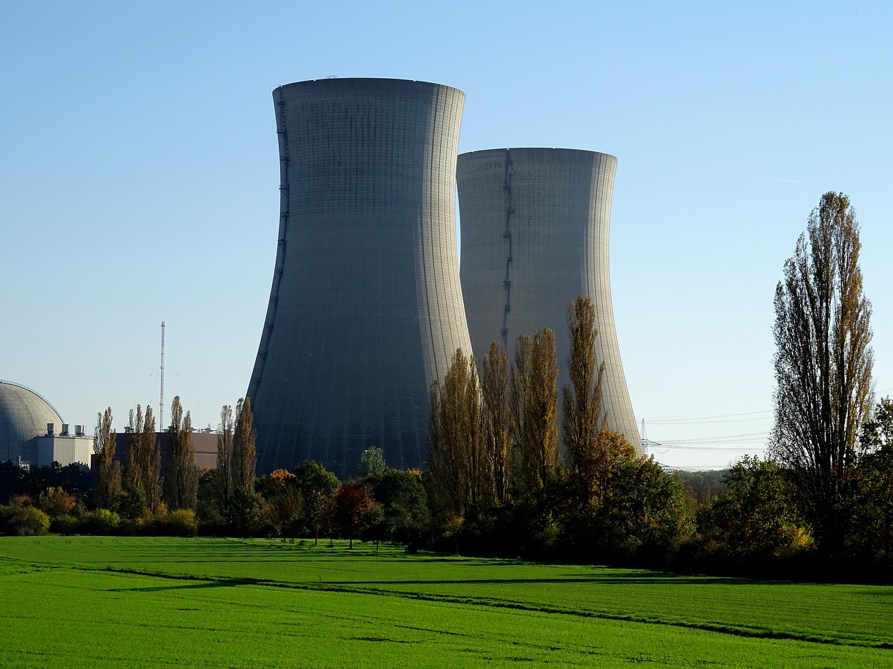nuclear power plant nuclear power atomic energy free photo