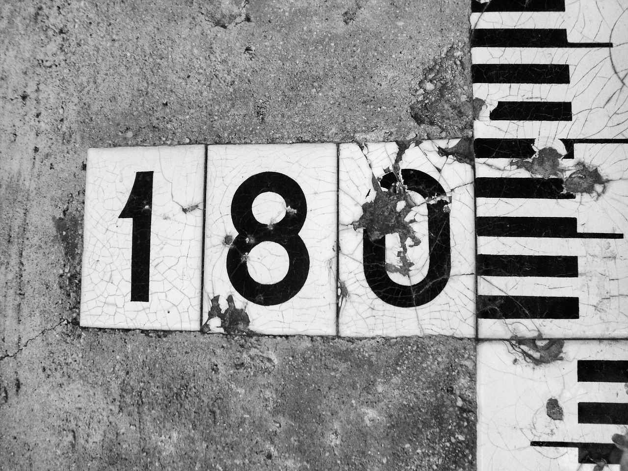 numbers 180 black and white free photo