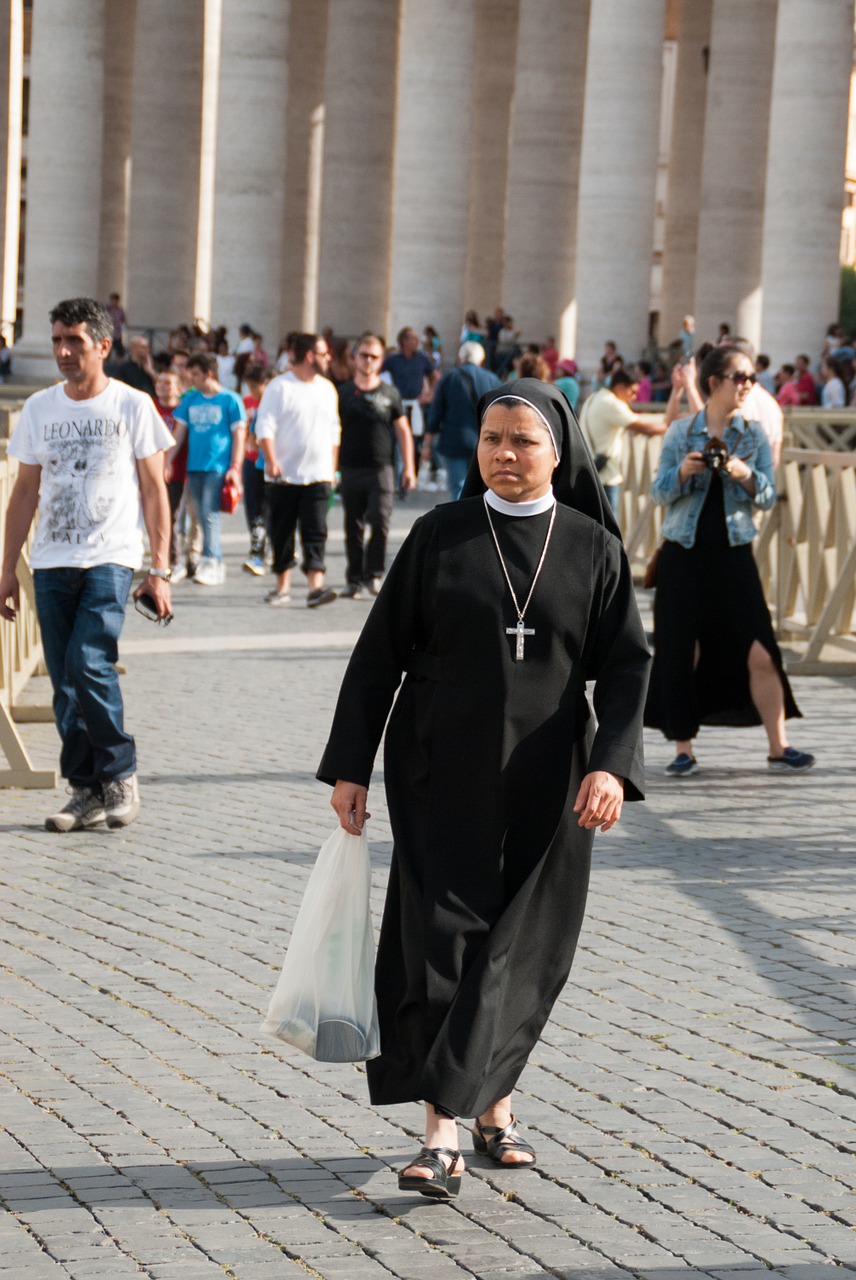 nun rome roma free photo