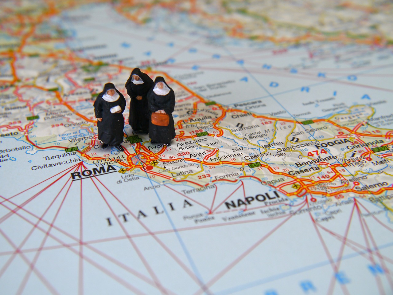 nuns italy travel free photo
