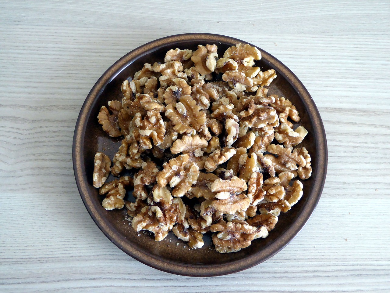 nuts walnuts food free photo