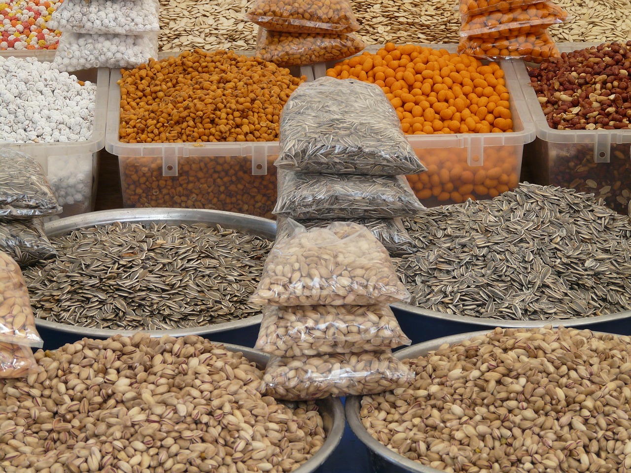 nuts grains market free photo