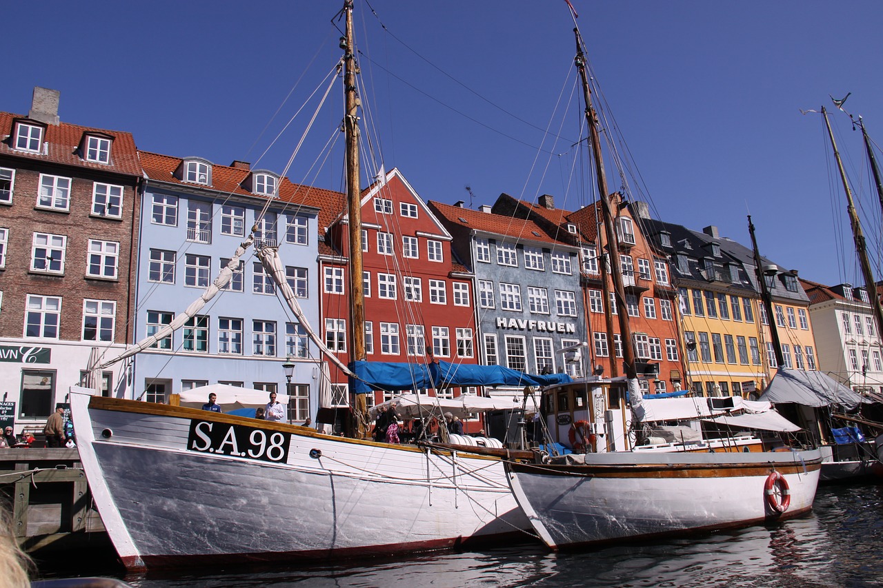 nyhavn boats harbour free photo