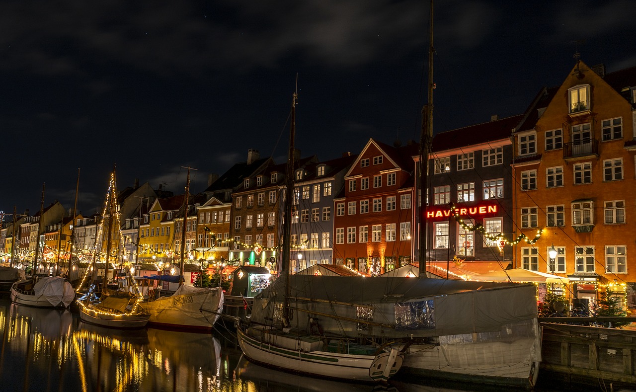 nyhavn  copenhagen  harbor free photo