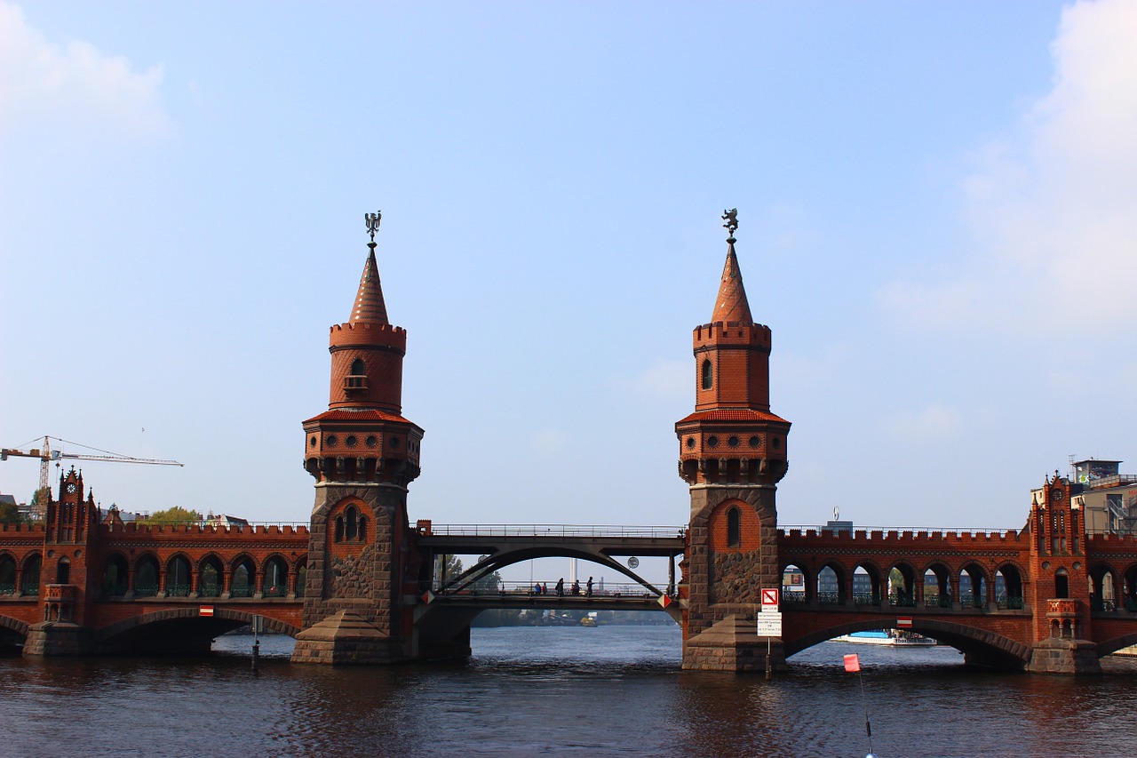 oberbaumbrücke spree berlin free photo