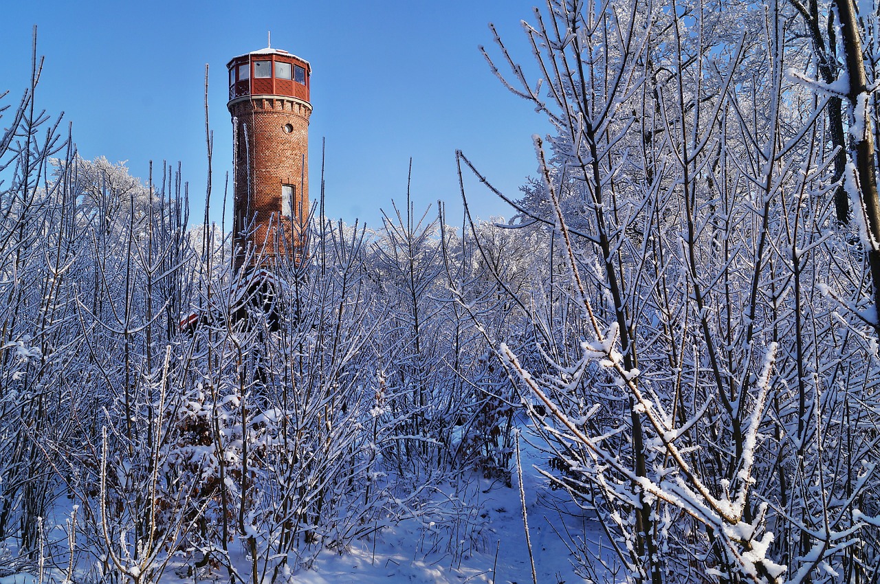 observation tower on the dymník smoke mountain free photo