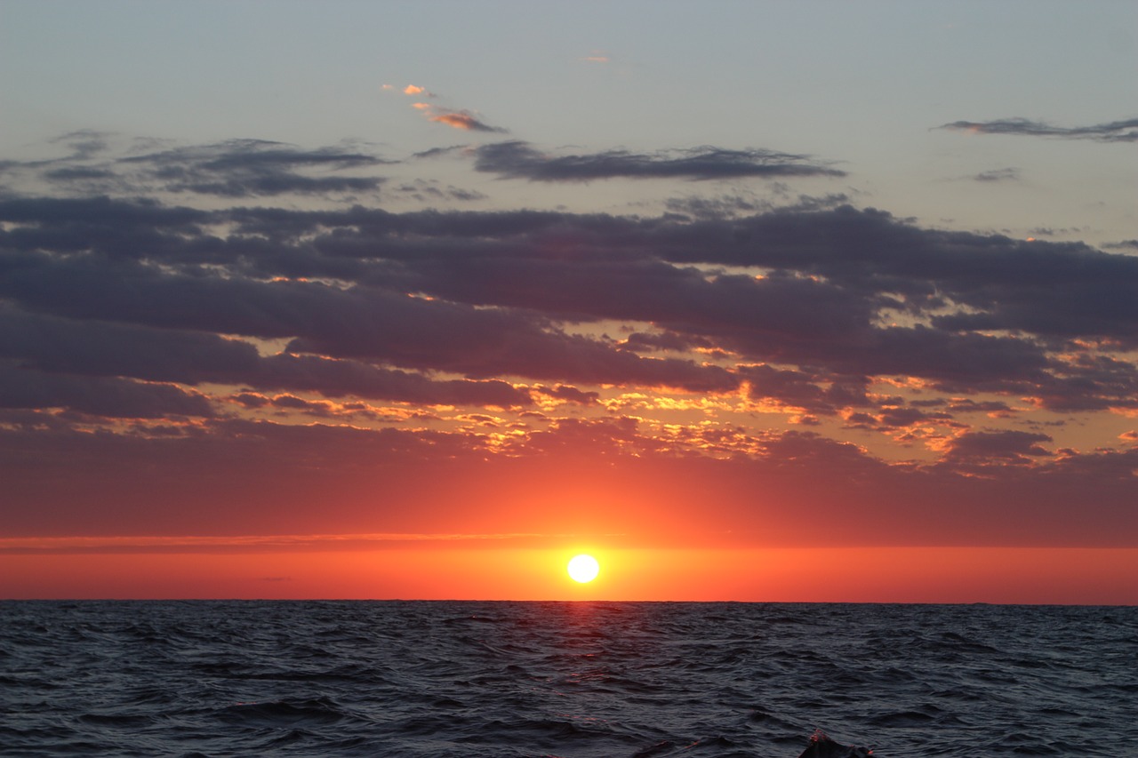 ocean sunset yacht free photo