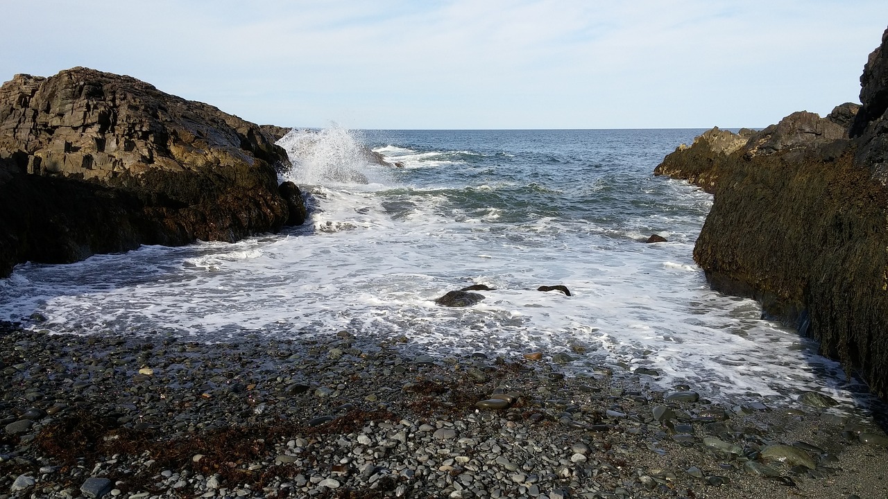 ocean rocks waves free photo